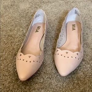 MIA Light beige flats